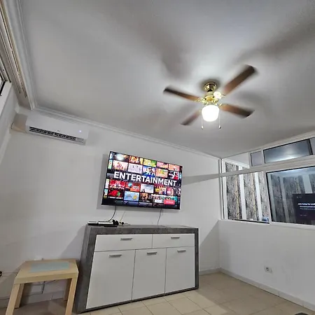 Corbeta 427 Aircon And 3 Pools *